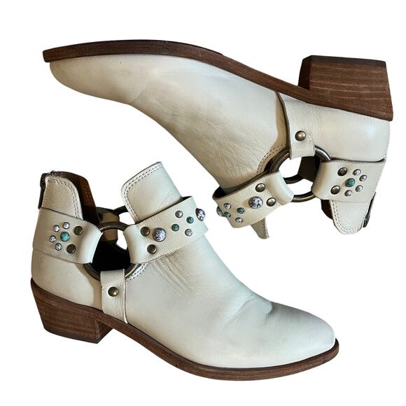 Frye Ray Stone Harness White Leather Studded Boots Size 6 - Picture 6 of 8